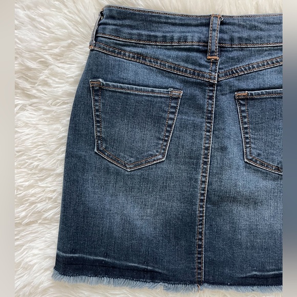 Rewash Brand Frayed High-Waisted Blue Jean Mini Skirt Size Medium - Picture 8 of 14